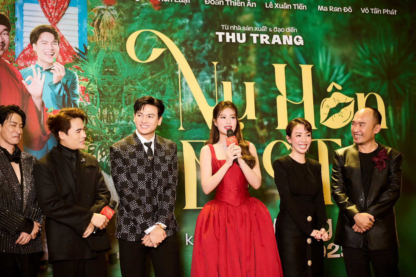 Trước đó, Thu Trang chia sẻ cô chọn Thiên Ân không chỉ vì đẹp. Thiên Ân casting thành công cho vai diễn. "Thiên Ân qua hai vòng casting để vào vai nữ chính. Cô ấy phù hợp mô tả ngoại hình, tính cách nhân vật", nữ đạo diễn chia sẻ thêm.