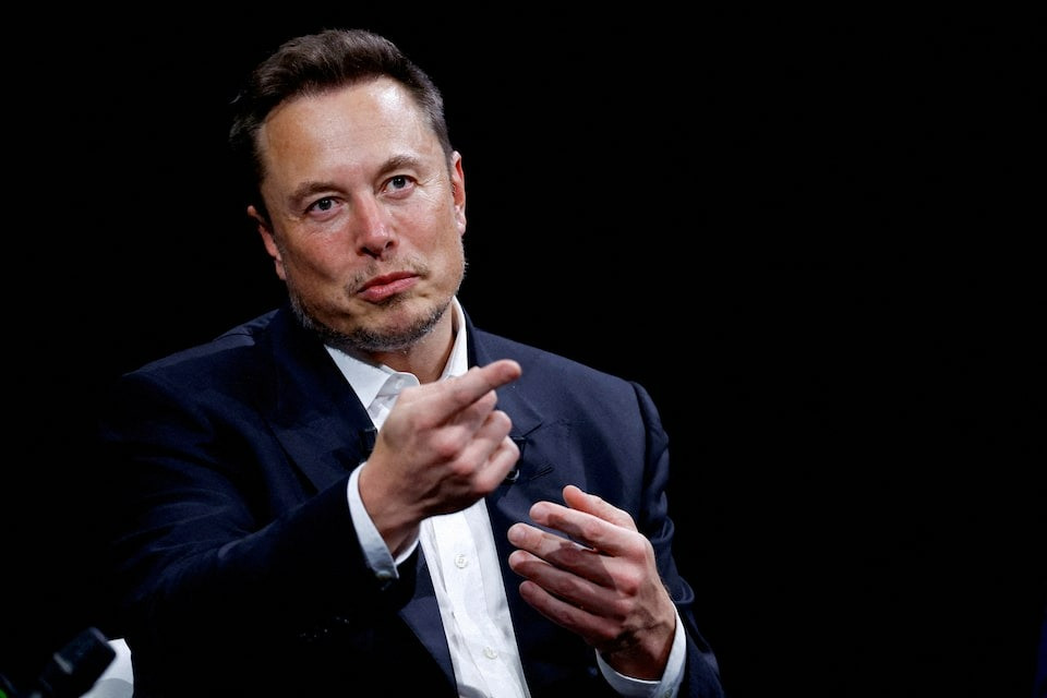 Elon Musk là Giám đốc điều hành của SpaceX và Tesla, chủ sở hữu nền tảng mạng xã hội X. Elon Musk là Giám đốc điều hành của SpaceX và Tesla, chủ sở hữu nền tảng mạng xã hội X.