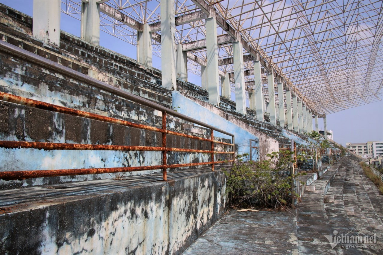 Các trang thiết bị cũng đã hư hỏng.