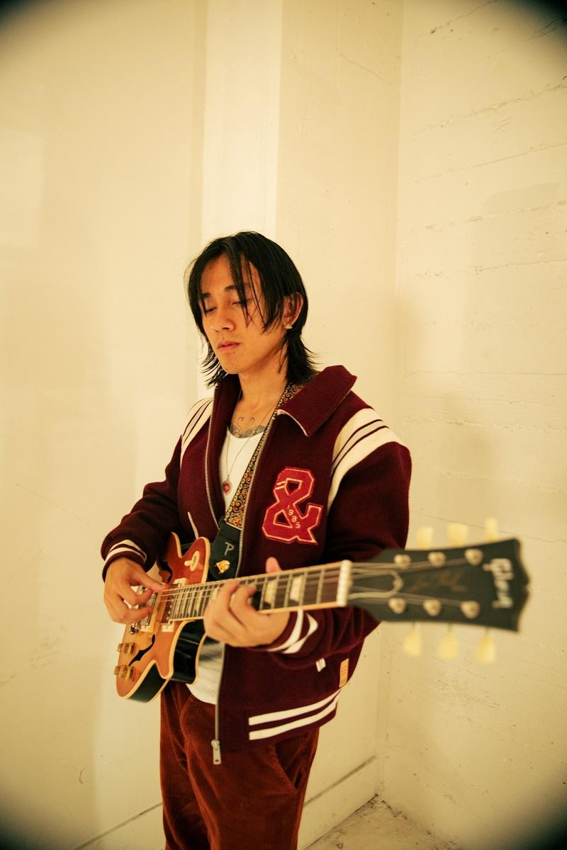 Monet Ngô vừa là thầy giáo vừa là ca sĩ gốc Việt. Monet Ngô vừa là thầy giáo vừa là ca sĩ gốc Việt.