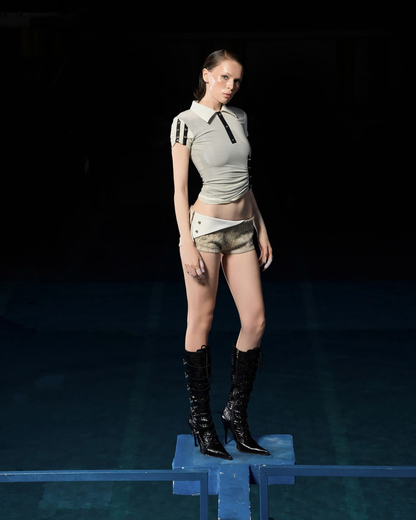 Loạt trang phục được mang giới thiệu tại Tuần lễ Thời trang Thượng Hải, Trung Quốc. Loạt trang phục được mang giới thiệu tại Tuần lễ Thời trang Thượng Hải, Trung Quốc.