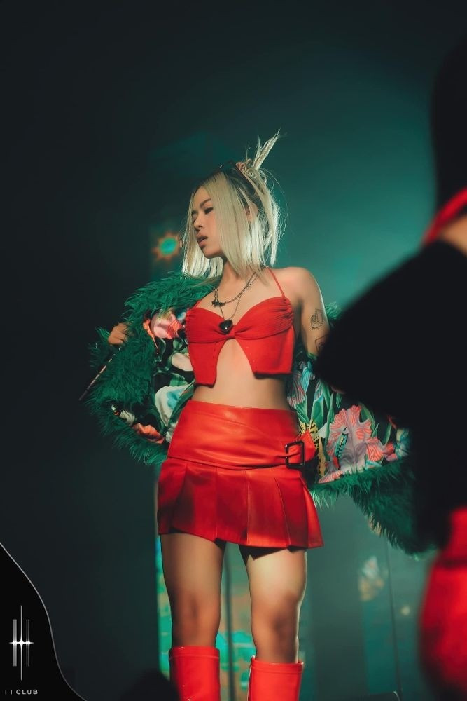 Wren Evans, tlinh, HIEUTHUHAI, MONO... từng gặp nguy vì cuộc chiến giữa TikTok và Universal. Wren Evans, tlinh, HIEUTHUHAI, MONO... từng gặp nguy vì cuộc chiến giữa TikTok và Universal.