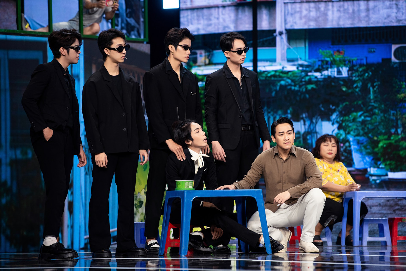 Lê Hoàng Phương và Hứa Vĩ Văn lần đầu đóng kịch. Lê Hoàng Phương và Hứa Vĩ Văn lần đầu đóng kịch.