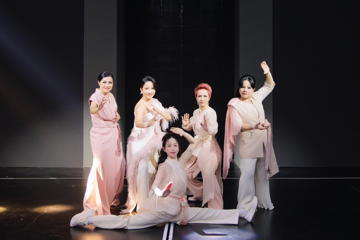 Chiến lược của Mỹ Linh giúp cô giành chiến thắng tại Công diễn 2. Chiến lược của Mỹ Linh giúp cô giành chiến thắng tại Công diễn 2.