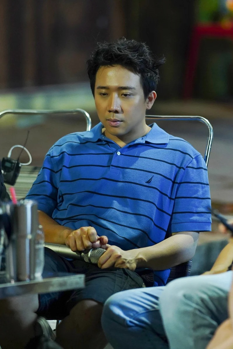 Trấn Thành đang là ông hoàng phòng vé khi sản xuất, đạo diễn hai phim đạt doanh thu cao nhất mọi thời là Bố già và Nhà bà Nữ. Trấn Thành đang là ông hoàng phòng vé khi sản xuất, đạo diễn hai phim đạt doanh thu cao nhất mọi thời là Bố già và Nhà bà Nữ.