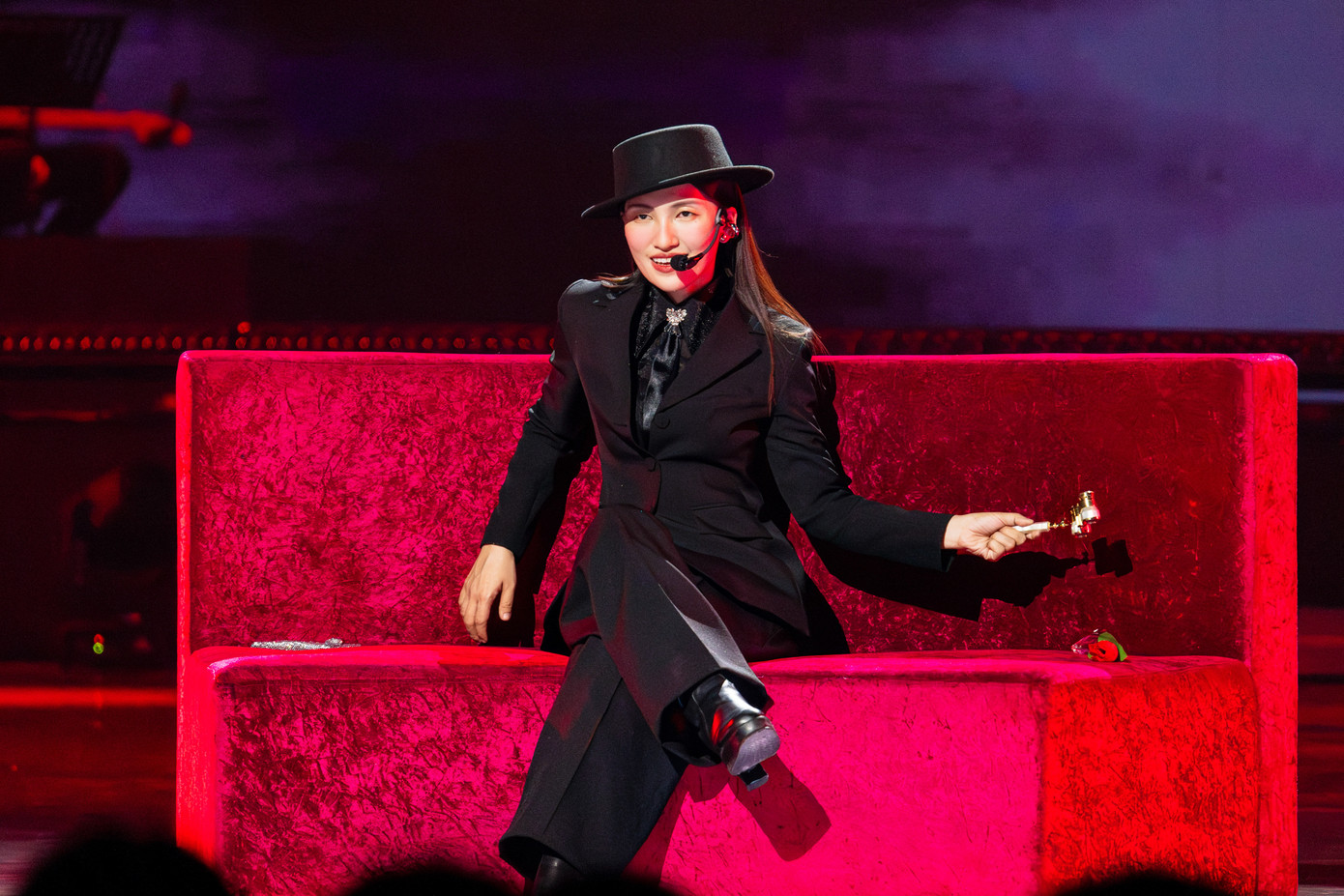 Nguyên Hà đang là chị đẹp đạp gió, rẽ sóng thành công nhất trước đêm chung kết.