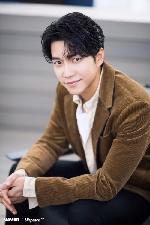 Lee Seung Gi thông báo kết hôn với bạn gái Lee Da In ngày 7/4 Lee Seung Gi thông báo kết hôn với bạn gái Lee Da In ngày 7/4