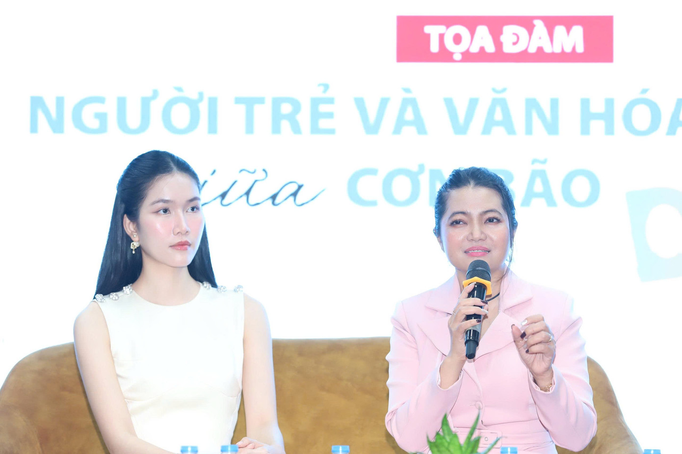 TƯỜNG THUẬT TỌA ĐÀM: NGƯỜI TRẺ VÀ VĂN HÓA ỨNG XỬ GIỮA CƠN BÃO DRAMA ảnh 21 TƯỜNG THUẬT TỌA ĐÀM: NGƯỜI TRẺ VÀ VĂN HÓA ỨNG XỬ GIỮA CƠN BÃO DRAMA ảnh 21