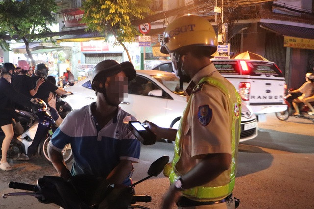 Ông L.T.T làm nghề thợ hồ.