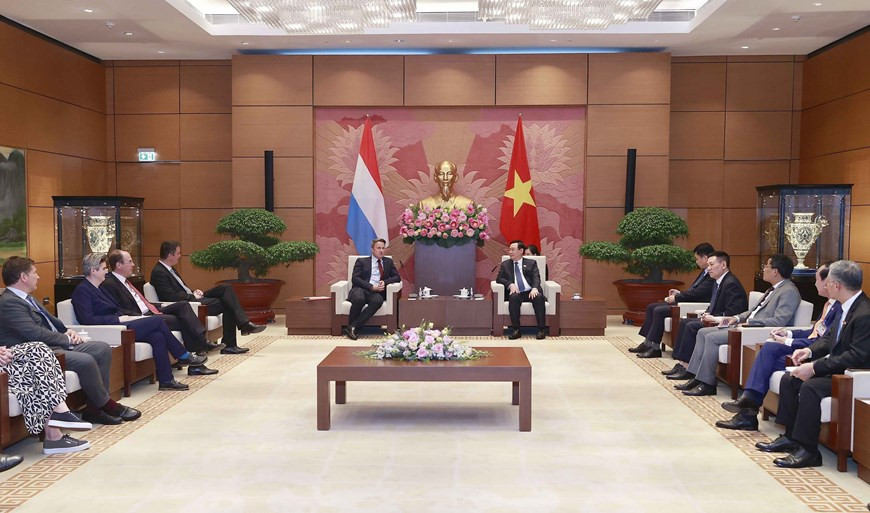 Quang cảnh buổi tiếp của Chủ tịch Quốc hội Vương Đình Huệ với Thủ tướng Luxembourg Xavier Bettel. (Ảnh: Doãn Tấn/TTXVN)