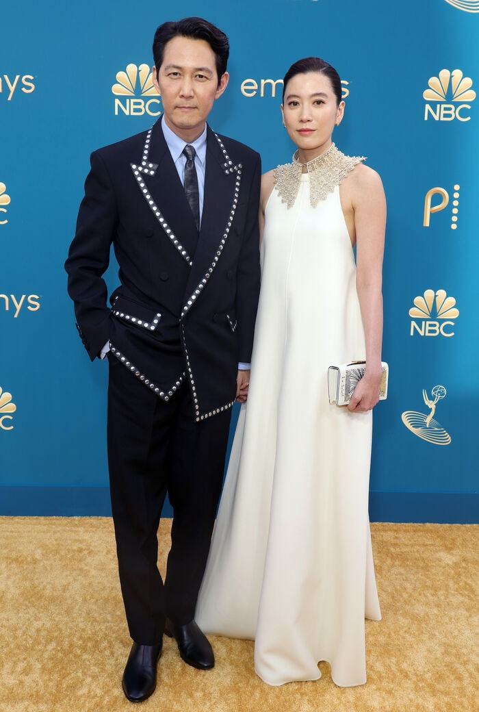 Lee Jung Jae và bạn gái tài phiệt hẹn hò hơn 10 năm. Lee Jung Jae và bạn gái tài phiệt hẹn hò hơn 10 năm.