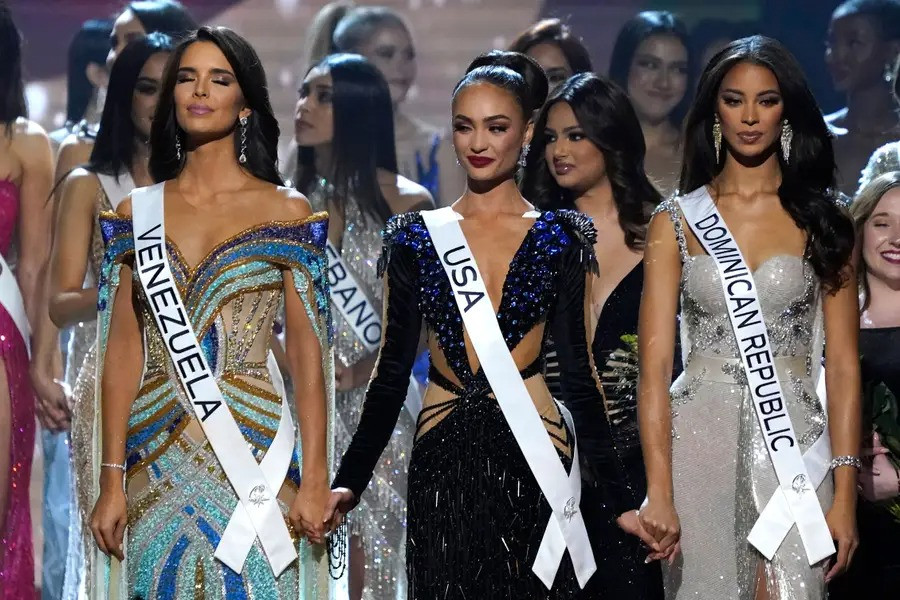 Người đẹp Venezuela dừng chân ở vị trí Á hậu 2 tại cuộc thi Miss Universe lần thứ 71. Người đẹp Venezuela dừng chân ở vị trí Á hậu 2 tại cuộc thi Miss Universe lần thứ 71.