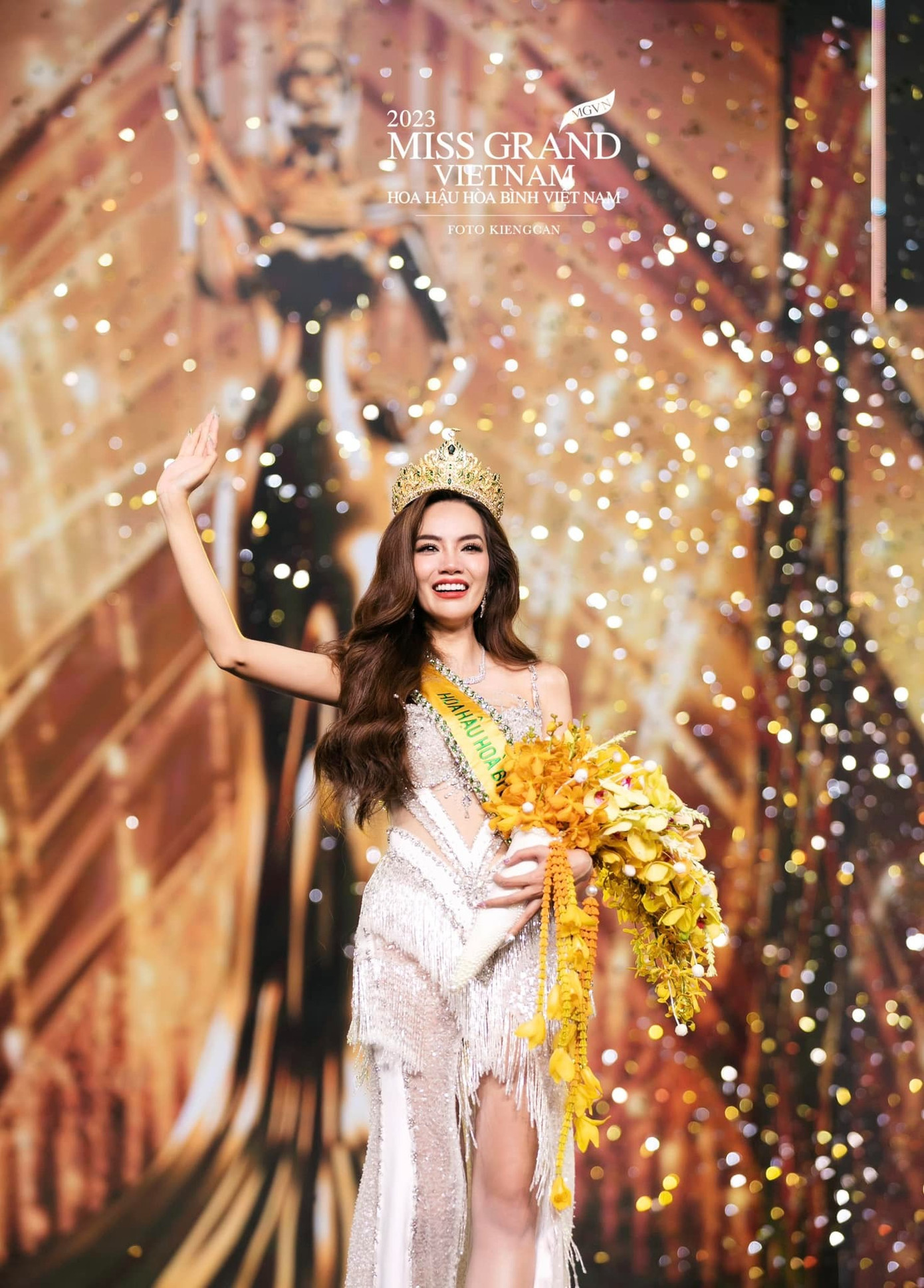 Lê Hoàng Phương trong đêm đăng quang Miss Grand Vietnam 2023.