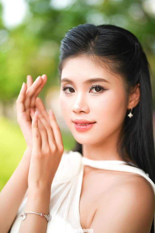 Bảo Hà chia sẻ cô may mắn có những người bạn chung đam mê ca hát tại nhà chung Hoa hậu Việt Nam. "Tôi và chị Mỹ Vân thích đàn, hát, mượn âm nhạc giải tỏa căng thẳng. Chúng tôi còn chia sẻ vui là lập ban nhạc tại Hoa hậu Việt Nam, đi hát sau khi cuộc thi kết thúc", cô nói.