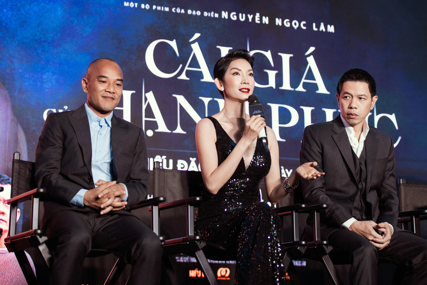 Đạo diễn Nguyễn Ngọc Lâm và Xuân Lan, diễn viên Thái Hòa tại buổi ra mắt Cái giá của hạnh phúc.