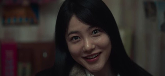 Tạo hình của Shin Ye Eun trong See tình.