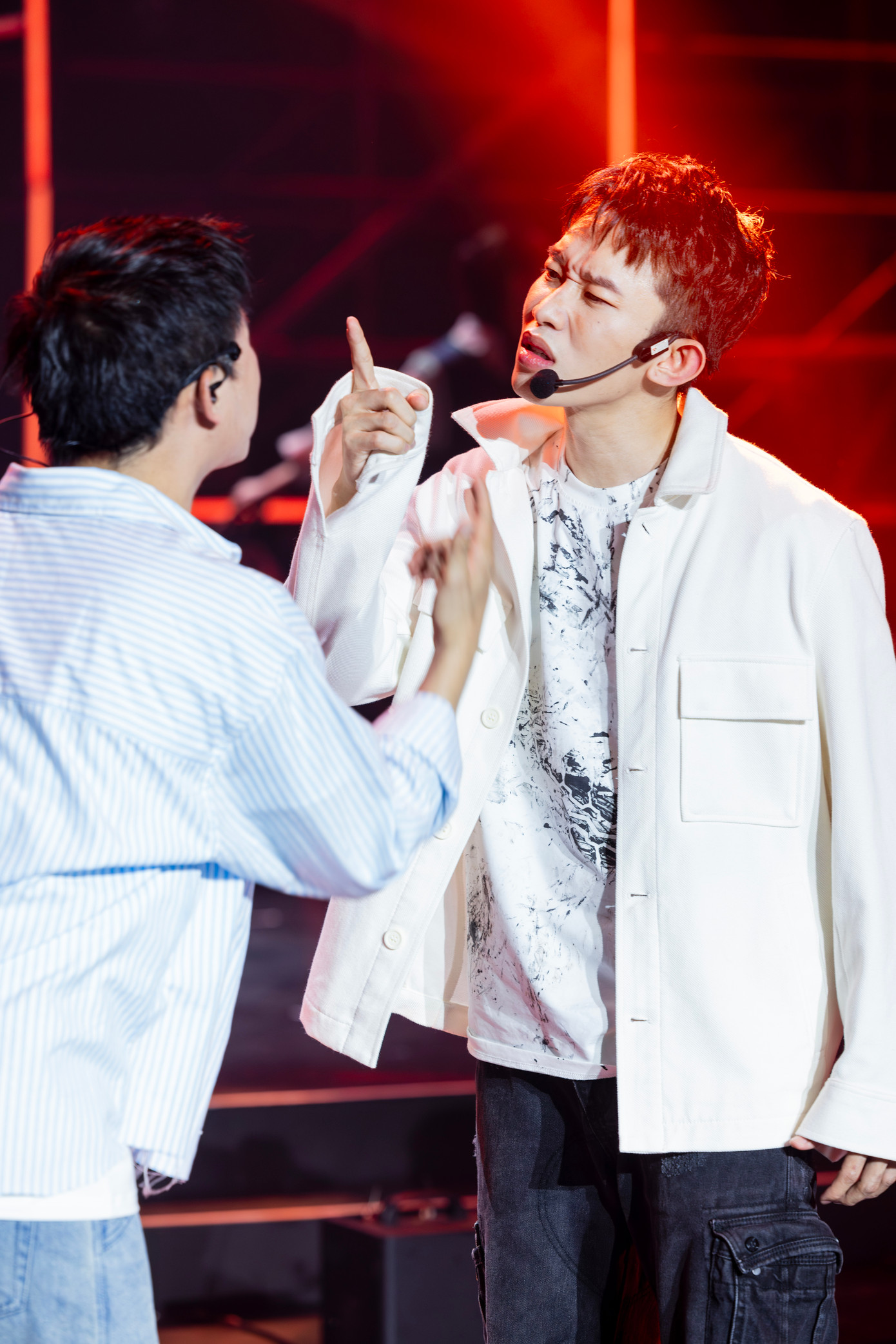 Kay Trần gây ấn tượng mạnh ở phần song ca. Kay Trần gây ấn tượng mạnh ở phần song ca.