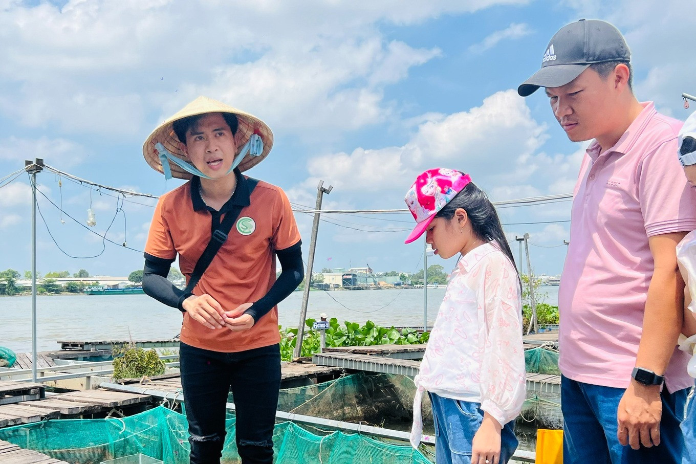 Du lịch là một trong những lĩnh vực giảm mạnh nhu cầu tuyển dụng nhân sự. Du lịch là một trong những lĩnh vực giảm mạnh nhu cầu tuyển dụng nhân sự.