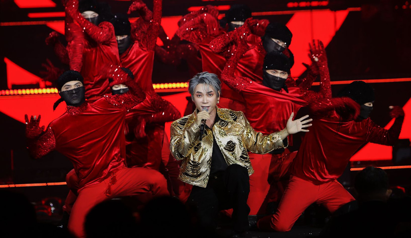 Ở hạng mục MV của năm, MV Không ra gì của Trúc Nhân và Đinh Hà Uyên Thư giành chiến thắng với tỷ lệ lên đến 46,4%. Đây là sự công nhận lớn từ giới chuyên môn dành cho sự sáng tạo và đột phá trong hành trình làm nghề của cả hai. Bộ đôi từng thắng giải MV của năm với ca khúc Có không giữ mất đừng tìm tại Làn Sóng Xanh 2022. Ở hạng mục MV của năm, MV Không ra gì của Trúc Nhân và Đinh Hà Uyên Thư giành chiến thắng với tỷ lệ lên đến 46,4%. Đây là sự công nhận lớn từ giới chuyên môn dành cho sự sáng tạo và đột phá trong hành trình làm nghề của cả hai. Bộ đôi từng thắng giải MV của năm với ca khúc Có không giữ mất đừng tìm tại Làn Sóng Xanh 2022.