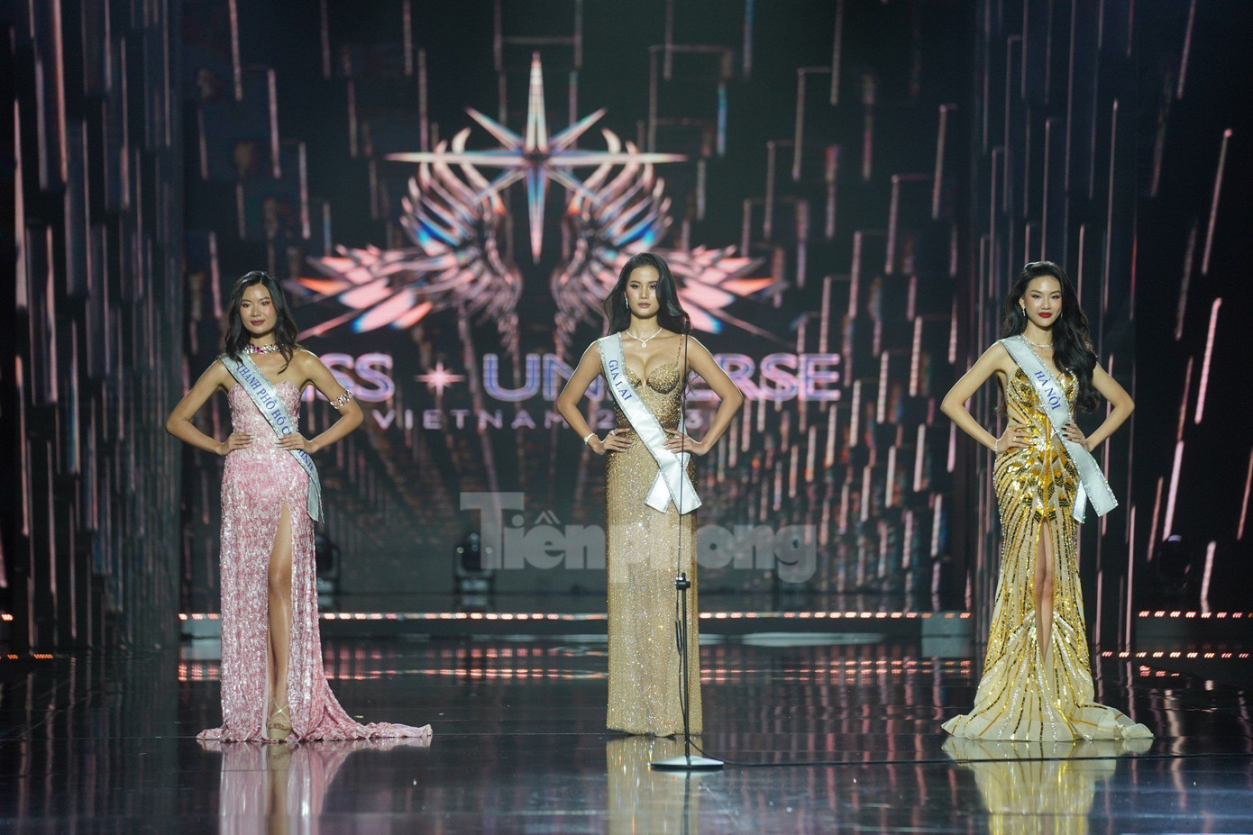 Hương Ly trong phần thi ứng xử Top 3 Miss Universe Vietnam 2023.