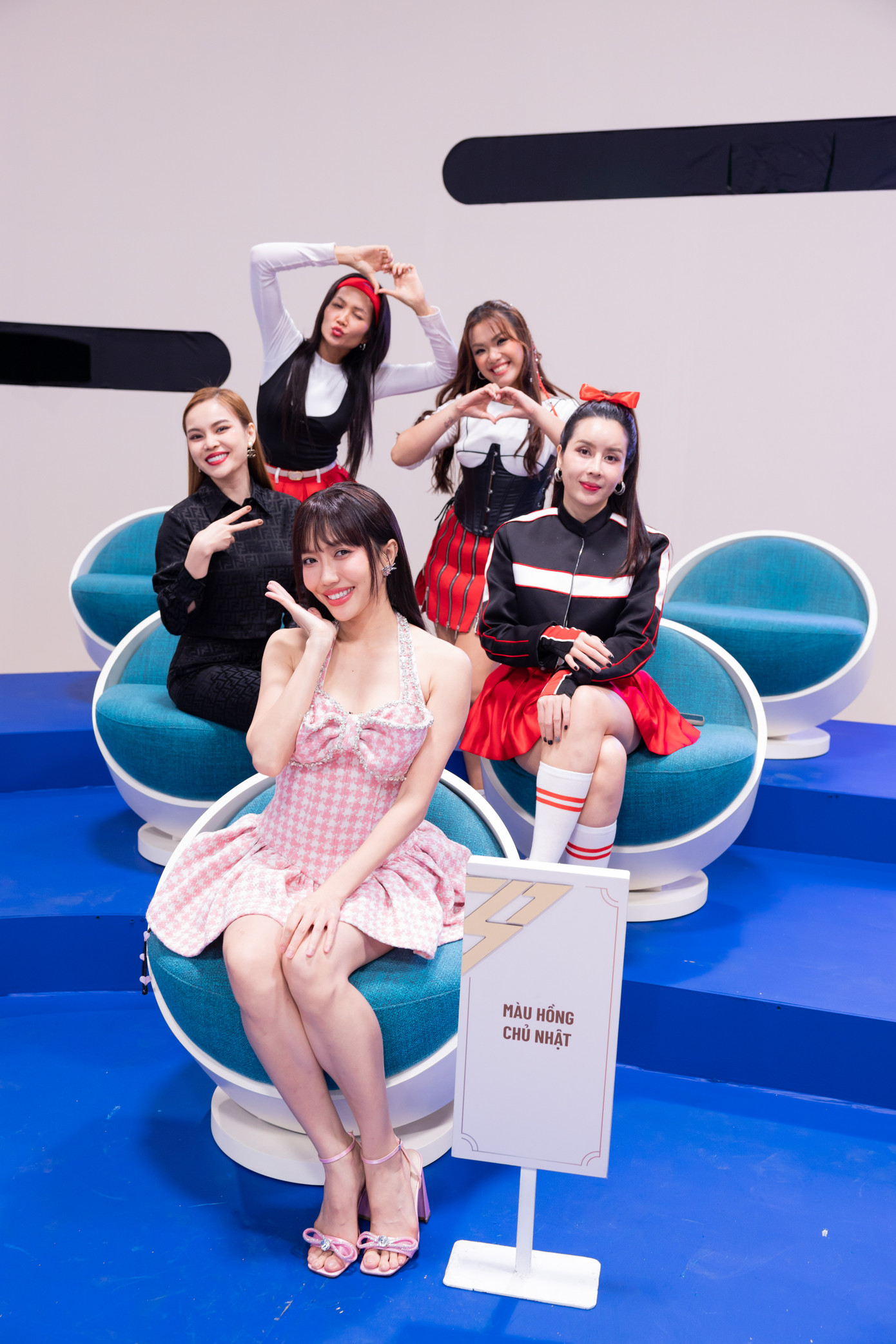 Giang Hồng Ngọc mong khán giả trường quay công nhận các chị đẹp khác.