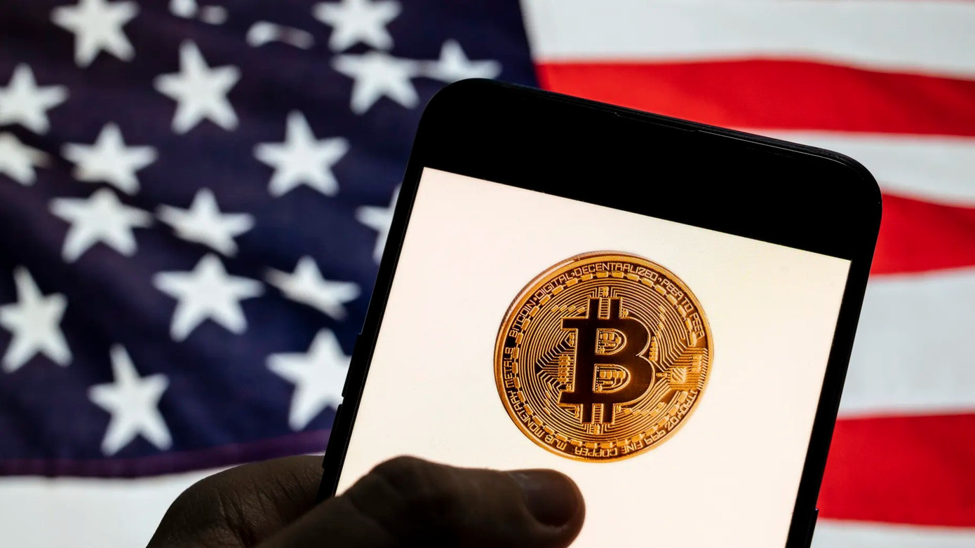 Giá bitcoin đạt đỉnh sau chiến thắng của ông Trump. Giá bitcoin đạt đỉnh sau chiến thắng của ông Trump.
