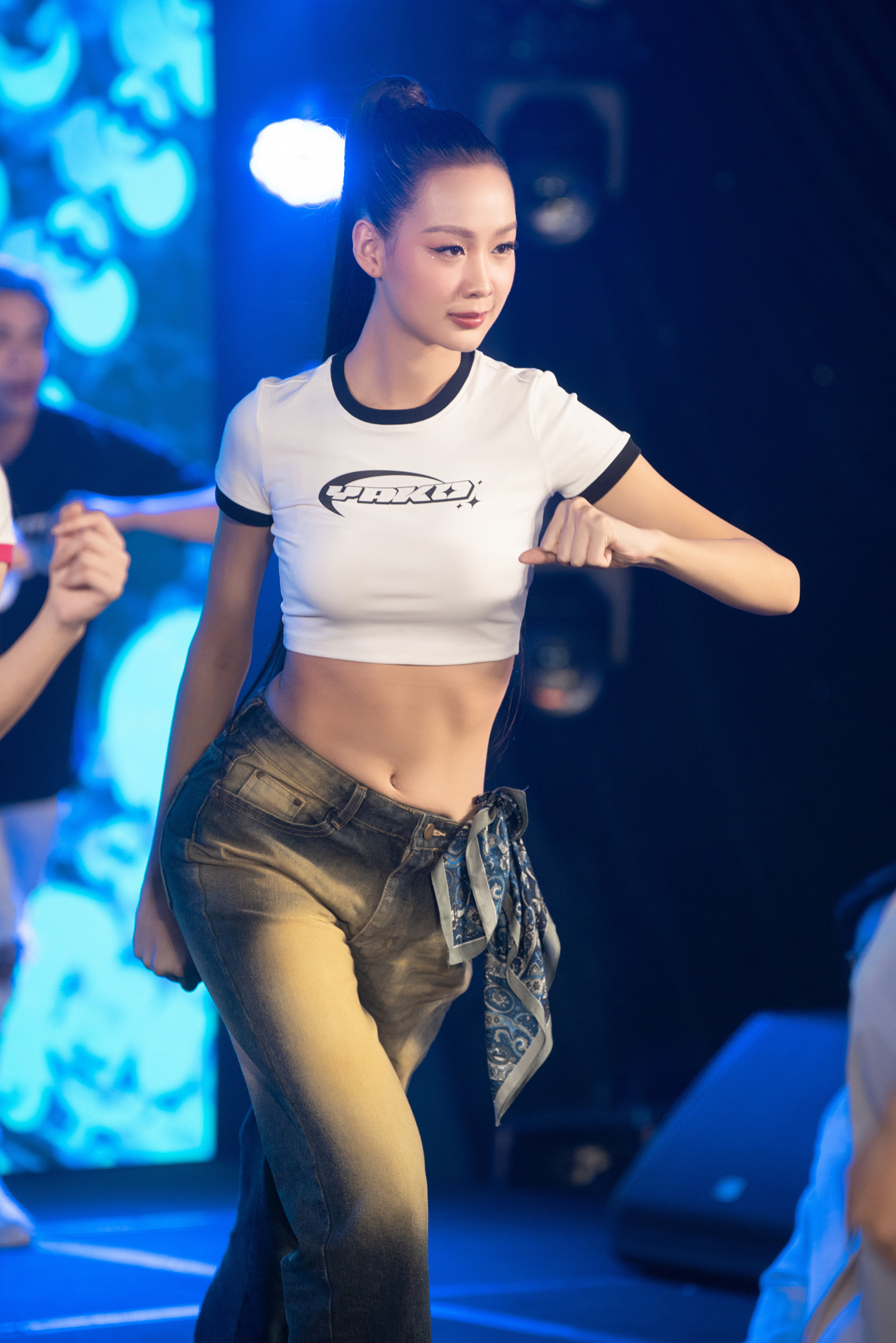 Top 3 Hoa hậu Thế giới Việt Nam 2022 khoe eo thon và vũ đạo tại họp báo ra mắt top 59 thí sinh Miss World Vietnam. Top 3 Hoa hậu Thế giới Việt Nam 2022 khoe eo thon và vũ đạo tại họp báo ra mắt top 59 thí sinh Miss World Vietnam.