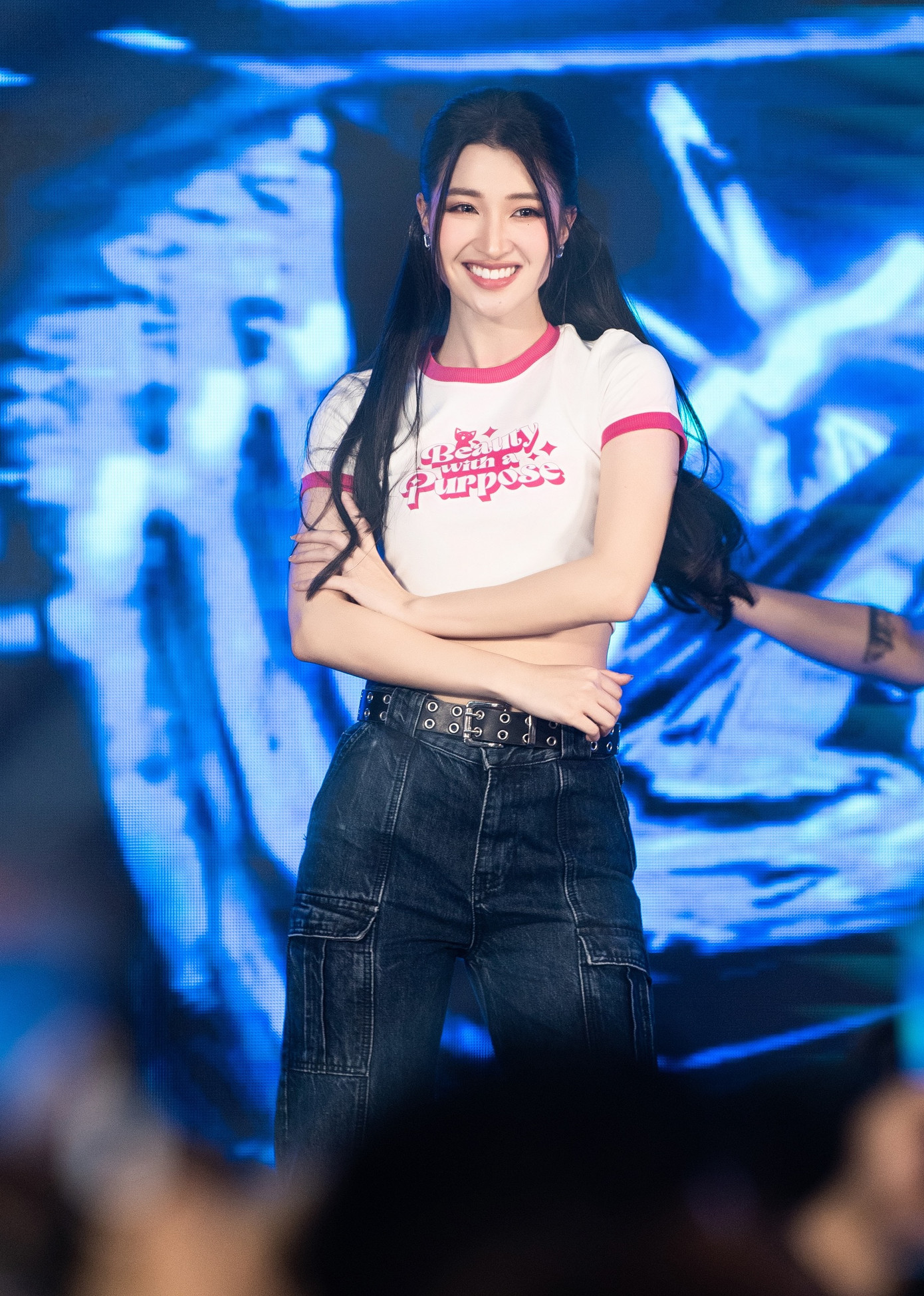 Top 3 Hoa hậu Thế giới Việt Nam 2022 khoe eo thon và vũ đạo tại họp báo ra mắt top 59 thí sinh Miss World Vietnam. Top 3 Hoa hậu Thế giới Việt Nam 2022 khoe eo thon và vũ đạo tại họp báo ra mắt top 59 thí sinh Miss World Vietnam.