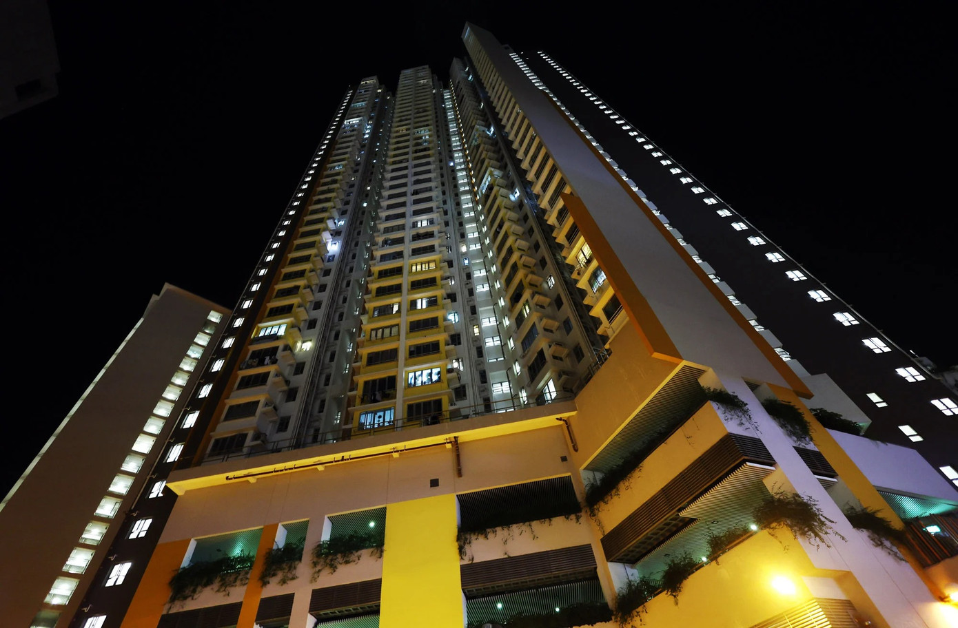 Gia đình Quảng Cầu mua căn hộ được trợ cấp ở Sheung Man chỉ bằng 59% giá thị trường. Gia đình Quảng Cầu mua căn hộ được trợ cấp ở Sheung Man chỉ bằng 59% giá thị trường.