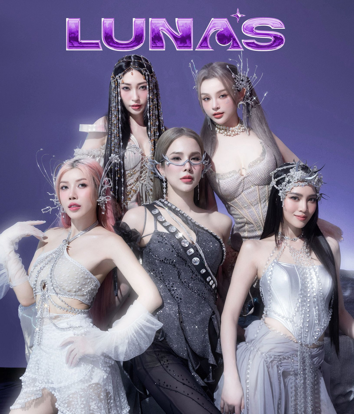 Đội hình nhóm nhạc hoạt động sau Chị đẹp đạp gió rẽ sóng.