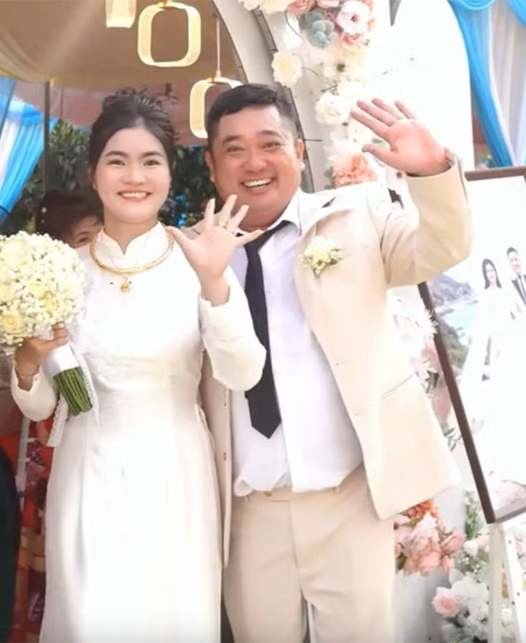 Phùng Ngọc cưới vợ lần hai hồi tháng 5.