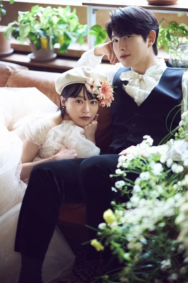 Bộ ảnh theo phong cách cổ điển và cận đại của Kang Doo Hyun và Bae Doo Hoon.