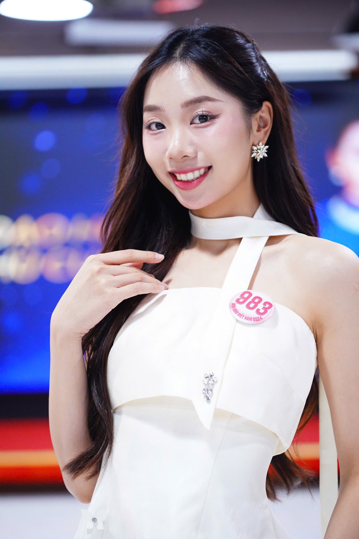 Thùy Dương có lợi thế học thức khi theo học cùng lúc ĐH Ngoại thương và ĐH Kinh tế Quốc dân.