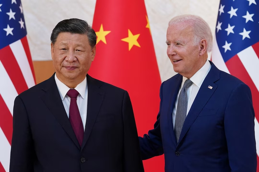 Chủ tịch Trung Quốc Tập Cận Bình và Tổng thống Mỹ Joe Biden tại hội nghị các nhà lãnh đạo G20 ở Bali (Indonesia).