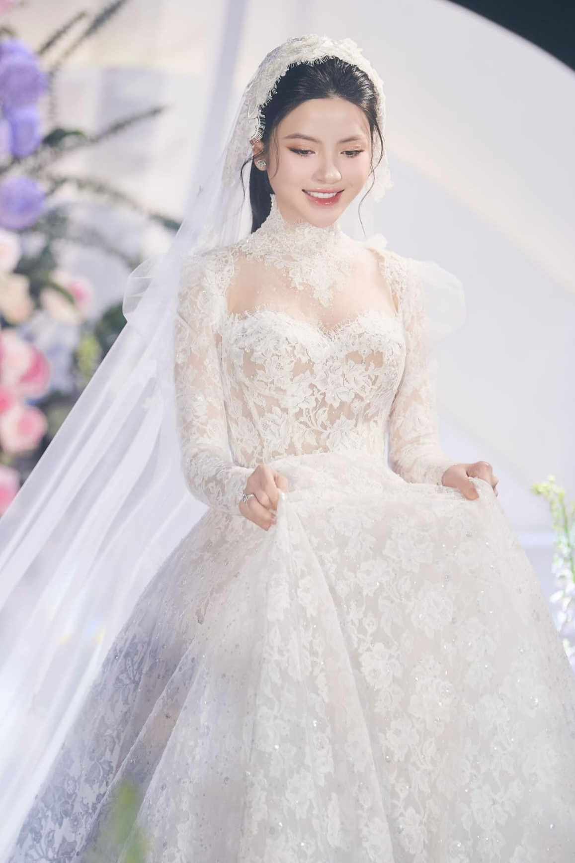 Hình ảnh của cô dâu trước khi làm lễ thành hôn cùng Quang Hải.