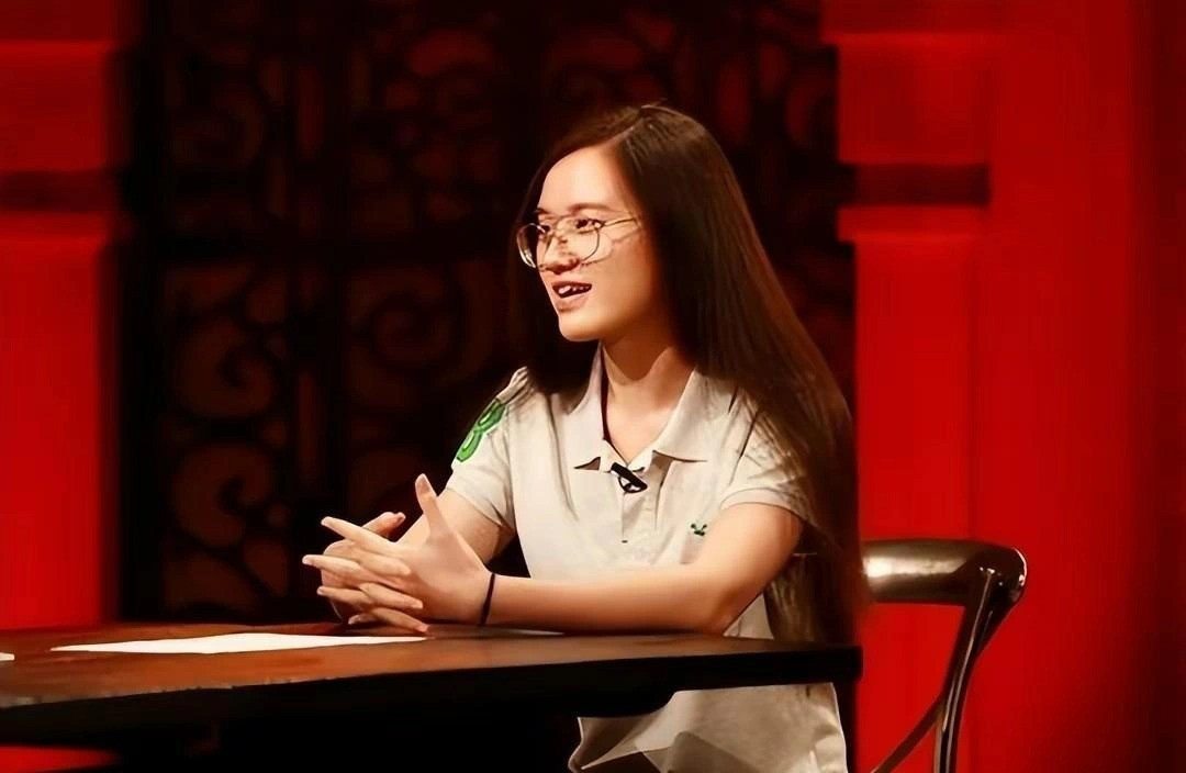 Lý Khôn Thành và Lâm Tĩnh Ân gặp nhiều chỉ trích trong 10 năm chung sống.