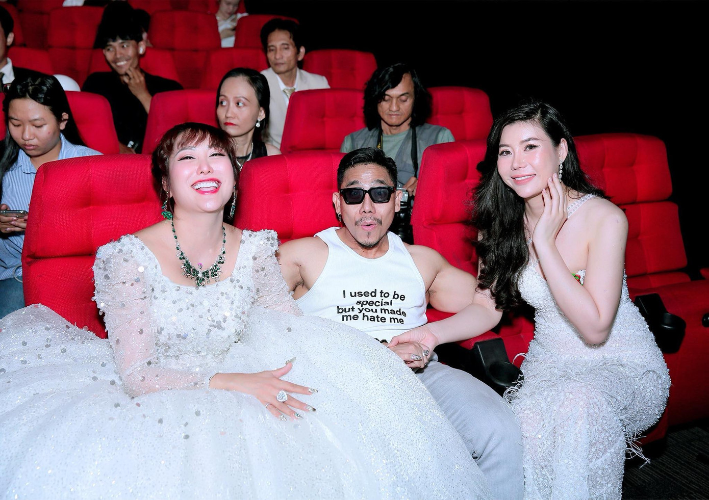 Phi Thanh Vân nói cô tìm hạnh phúc trong cuộc sống bằng việc làm phim, chăm sóc gia đình.