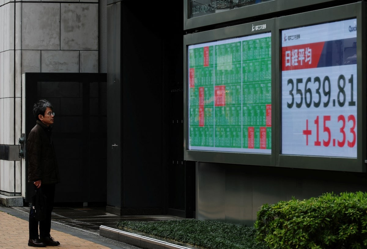 Cổ phiếu biến động mạnh sau chính sách thuế của ông Trump. Cổ phiếu biến động mạnh sau chính sách thuế của ông Trump.