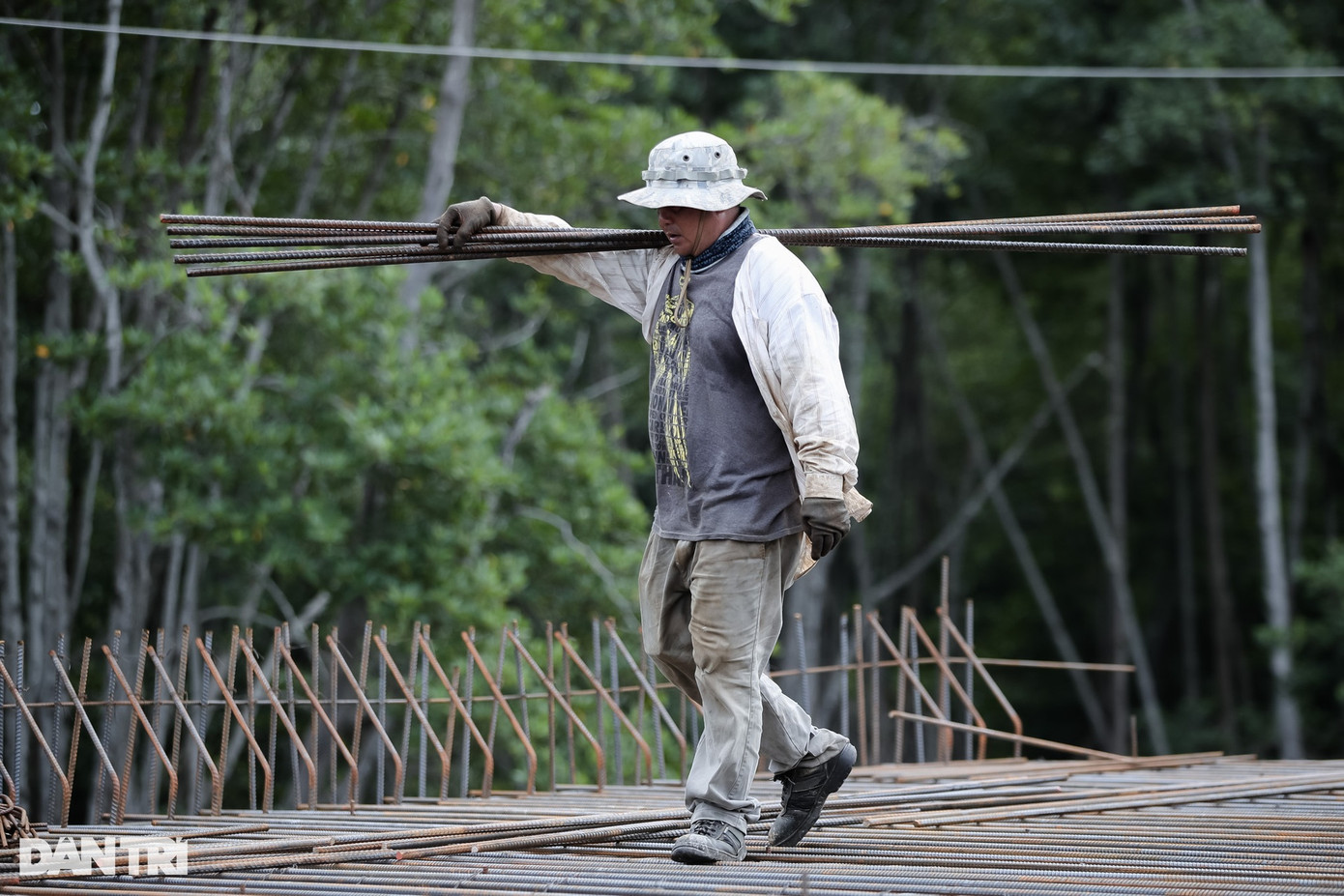 Dự án dự kiến hoàn thành vào năm 2025, khi đó sẽ giảm ùn tắc trên quốc lộ 1, quốc lộ 51, rút ngắn thời gian từ Long An đi TPHCM, Đồng Nai, Bà Rịa - Vũng Tàu, tạo đà phát triển cho Vùng kinh tế trọng điểm phía Nam. Dự án dự kiến hoàn thành vào năm 2025, khi đó sẽ giảm ùn tắc trên quốc lộ 1, quốc lộ 51, rút ngắn thời gian từ Long An đi TPHCM, Đồng Nai, Bà Rịa - Vũng Tàu, tạo đà phát triển cho Vùng kinh tế trọng điểm phía Nam.