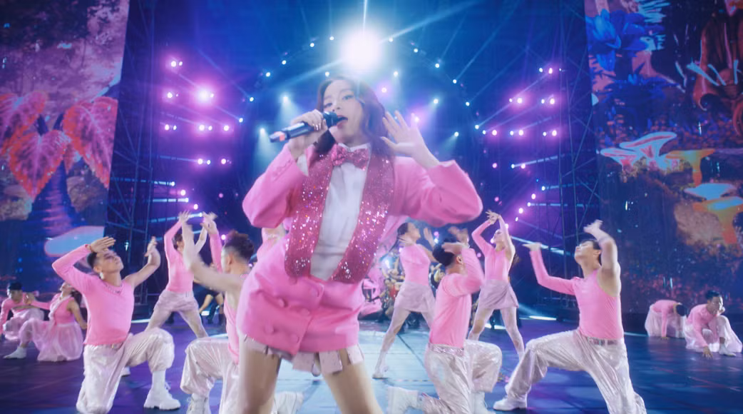 Hình ảnh trong trailer Vietnam Concert Film: Chúng ta là người Việt Nam.