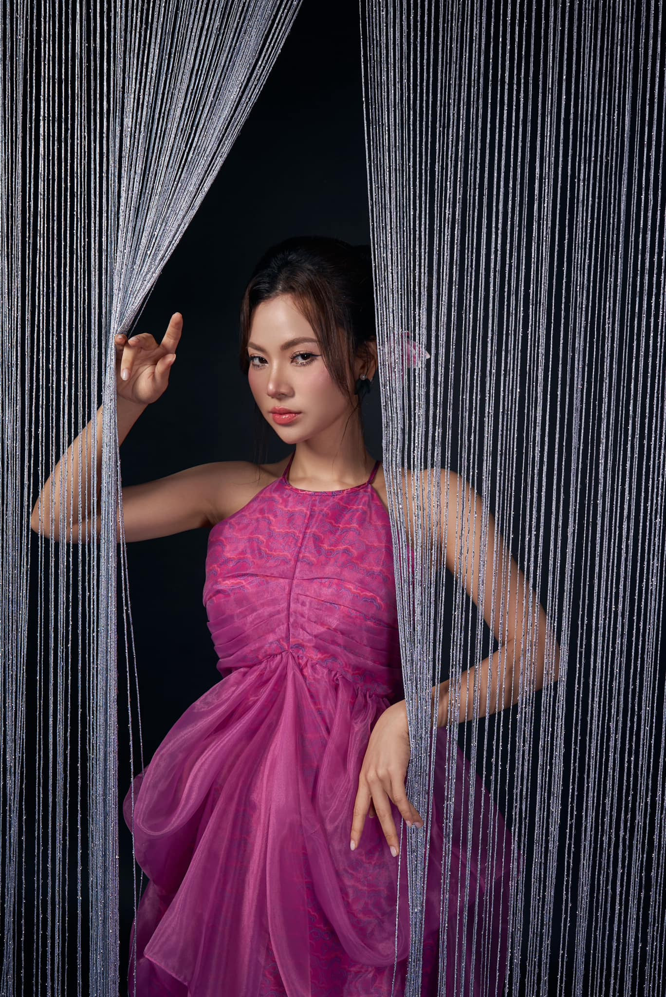 Ngô Lan Hương nói cô lì lợm, kiên định với sự lựa chọn của bản thân. Ngô Lan Hương nói cô lì lợm, kiên định với sự lựa chọn của bản thân.