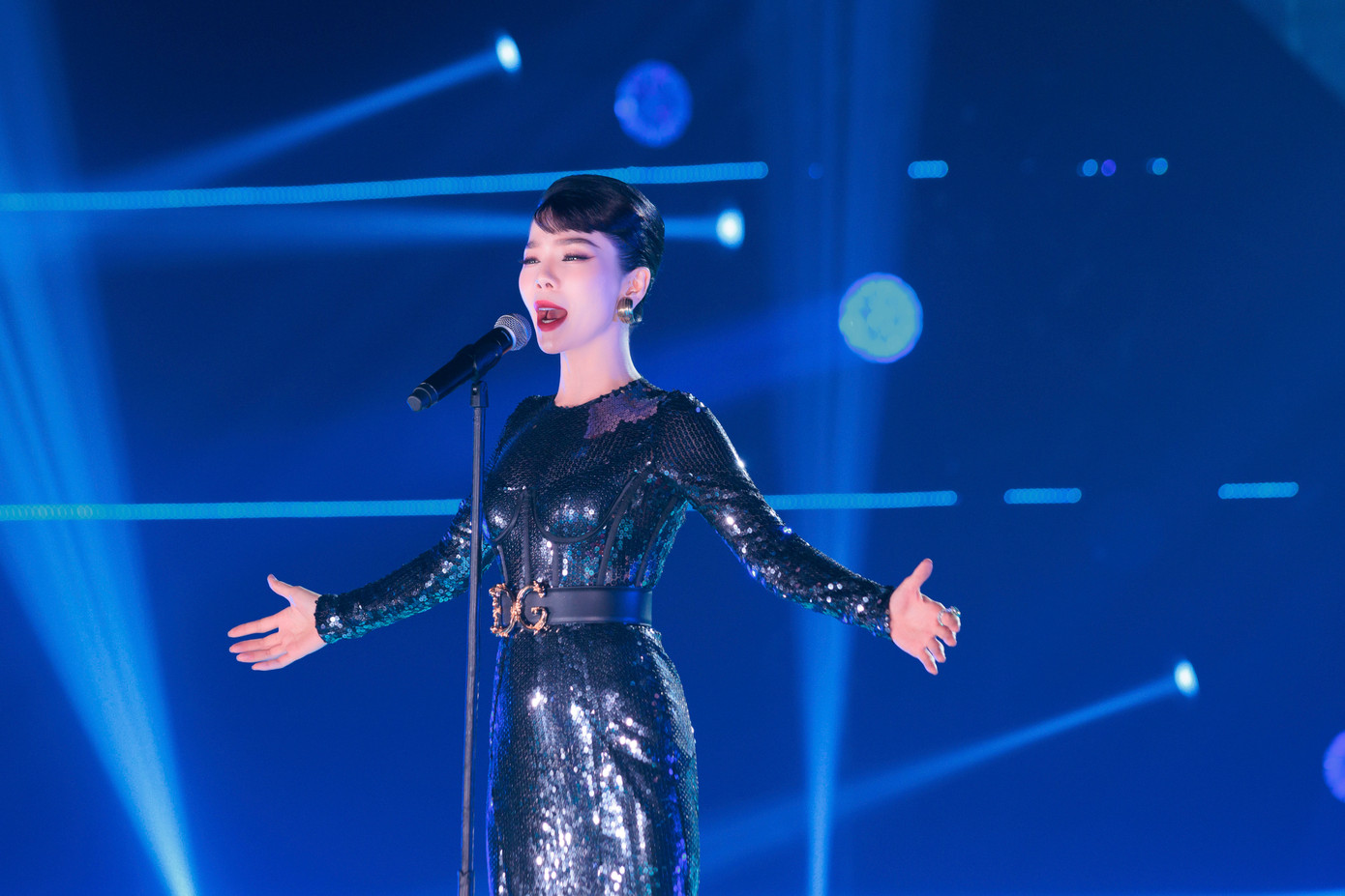 Lệ Quyên cho biết cô không sợ thất bại khi tham gia game show thi hát. &quot;Tôi mãi là Lệ Quyên trong lòng khán giả. Có chăng, tôi năng động, cống hiến nhiều hơn và làm khán giả yêu tôi hơn&quot;, nữ ca sĩ chia sẻ.