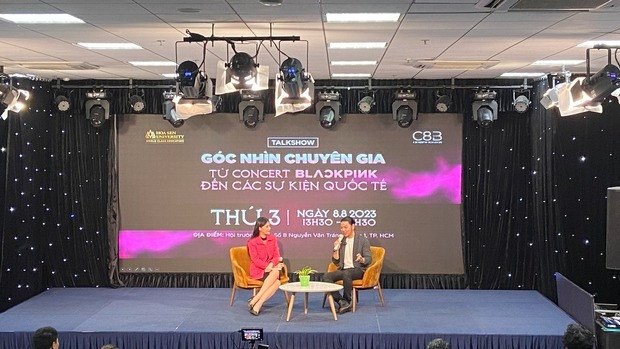 Nhân vật tên H.L tại buổi diễn thuyết ở Đại học Hoa Sen ngày 8/8.