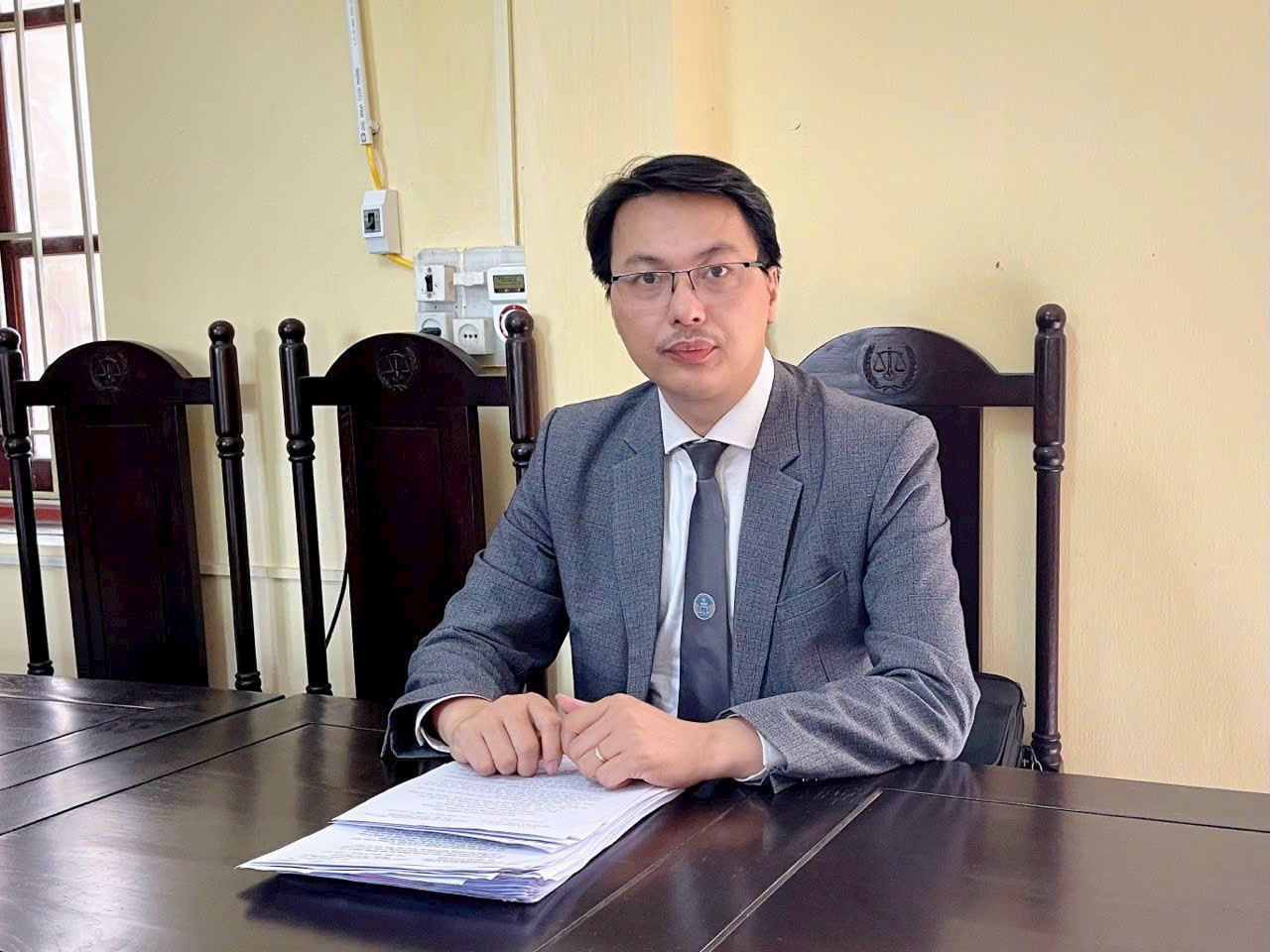 Tiến sĩ, luật sư Đặng Cao Cường (trái) và luật sư Nguyễn Văn Tuấn. Tiến sĩ, luật sư Đặng Cao Cường (trái) và luật sư Nguyễn Văn Tuấn.