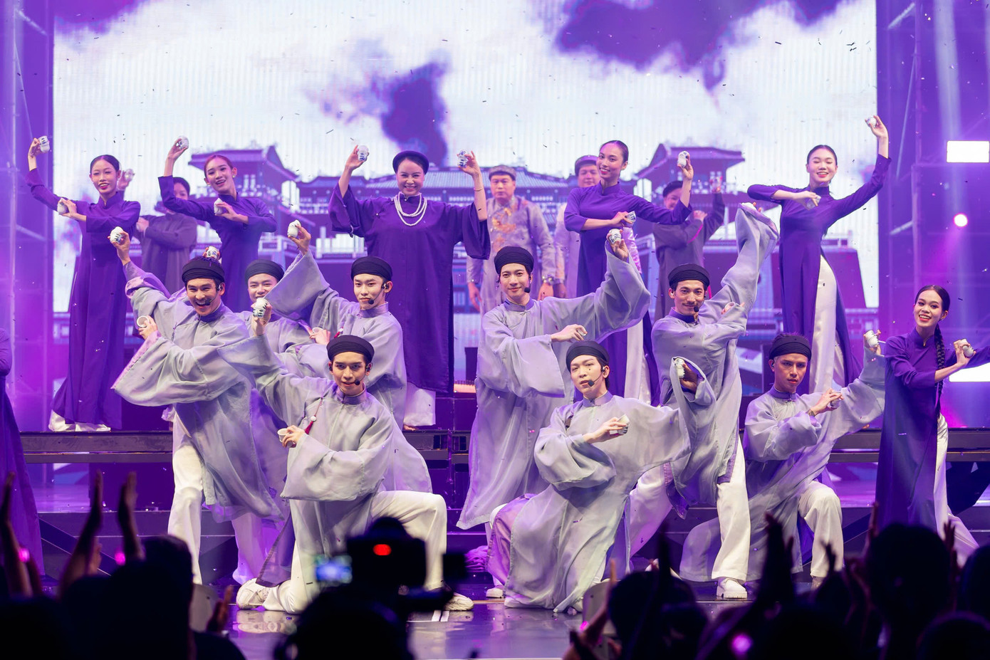 Tiết mục nhóm Đào liễu có điểm cao nhất nhưng vào vòng nguy hiểm vì tổng điểm thấp. Tiết mục nhóm Đào liễu có điểm cao nhất nhưng vào vòng nguy hiểm vì tổng điểm thấp.