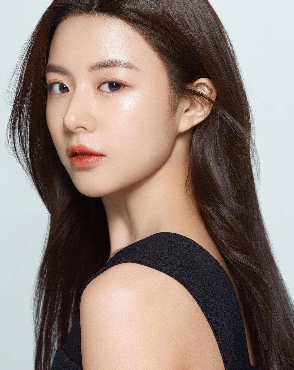 Go Yoon Jung và Lee Do Hyun cũng có mặt trong danh sách.