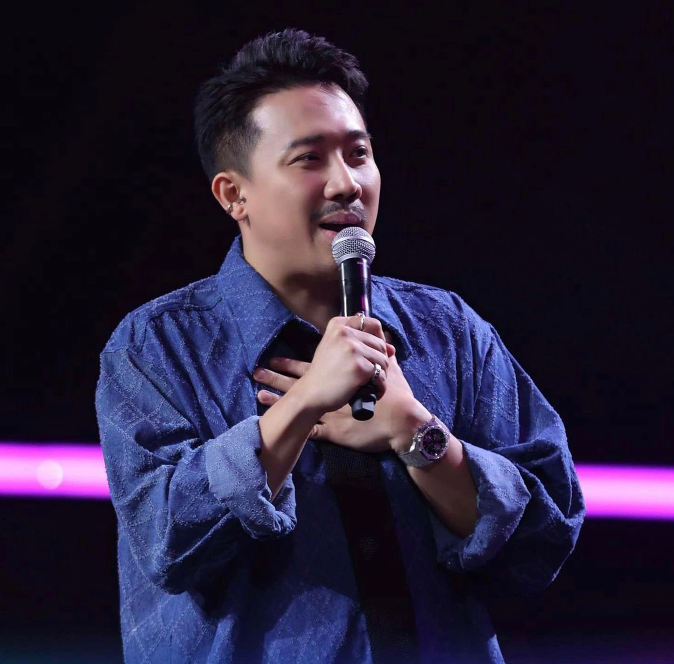 Ngoại hình của Trấn Thành khi trở lại game show.