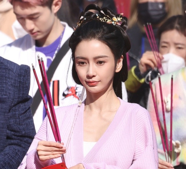 Angelababy kém sắc trong phim mới.