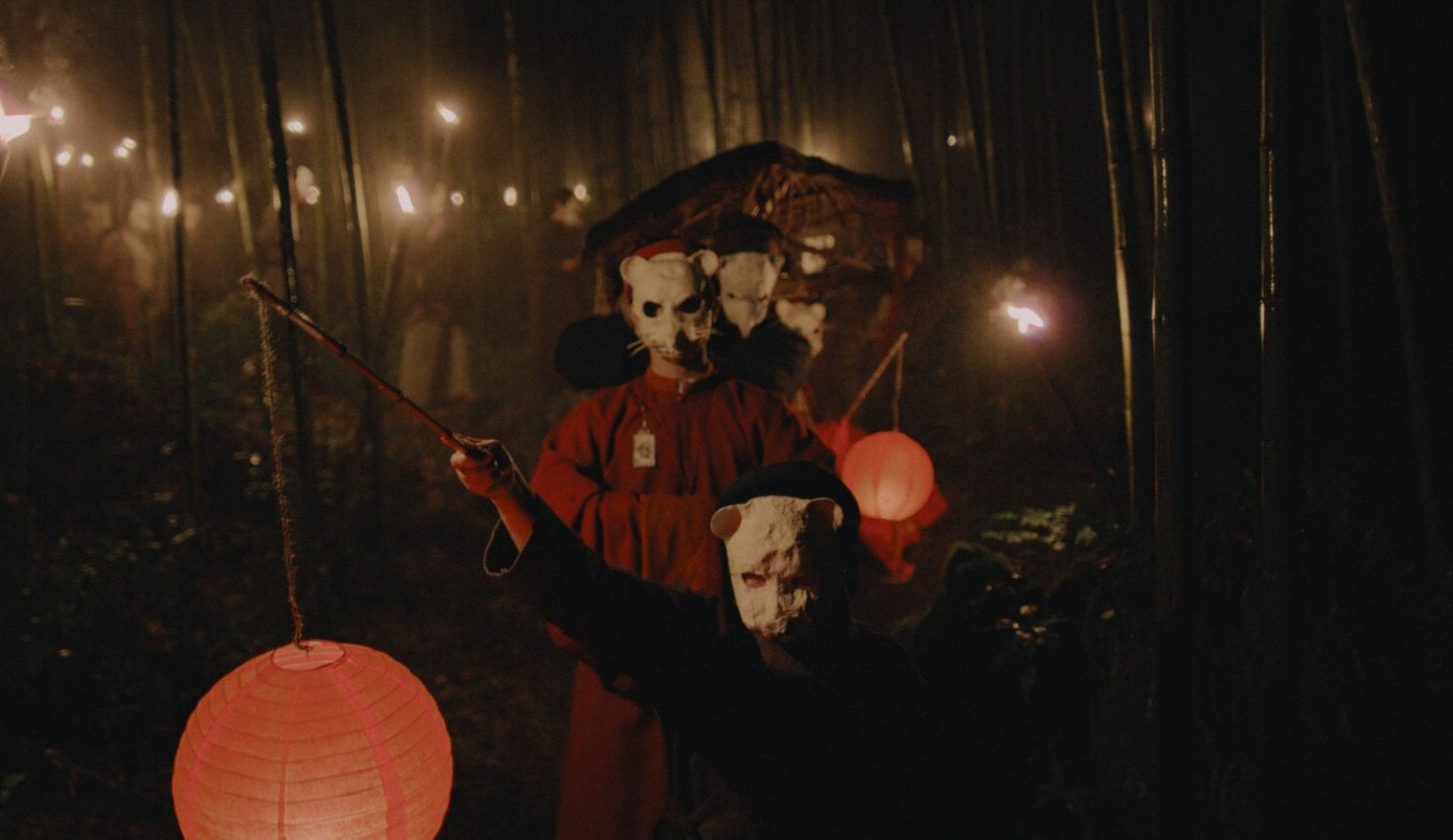 Kẻ ăn hồn có nhiều cảnh máu me, rùng rợn. Kẻ ăn hồn có nhiều cảnh máu me, rùng rợn.