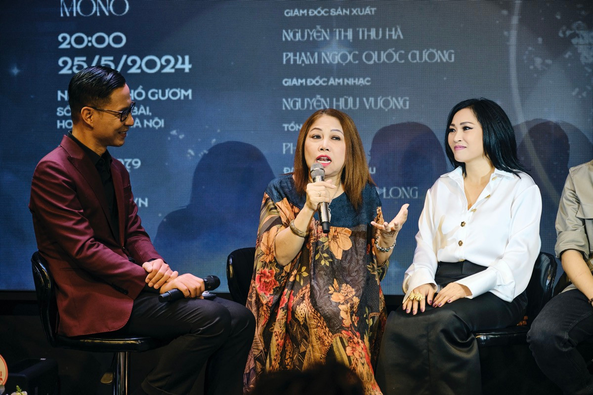 Siu Black tái ngộ Phương Thanh với ca khúc hit Cô đơn trên sofa.